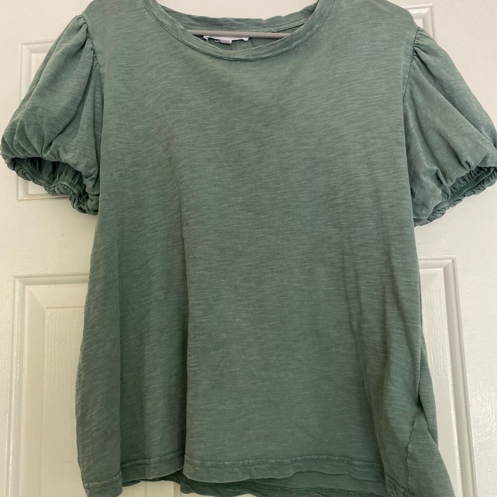 Jane and Delancey Puff Sleeve Tee in Sage Green